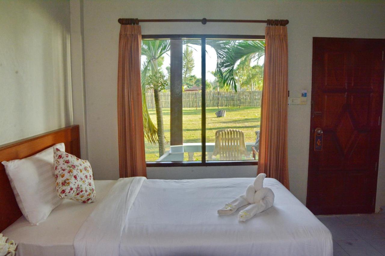 Klongdao Beach Resort 란타섬 외부 사진
